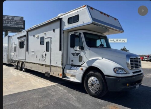 2008 Renegade Columbia Dual Slide Garage Unit, 153k Miles, 450MBZ, Automatic, 9' Garage With Lift Gate - Image 7
